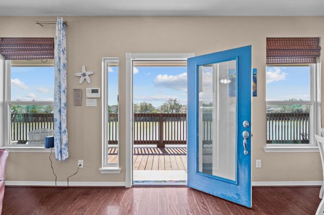 1133 E Meyer Road, Seabrook, TX 77586