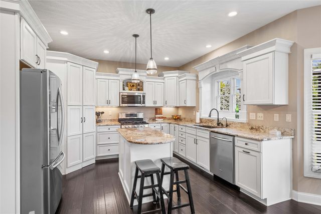 4008 SW 4th Street, Ankeny, IA 50023