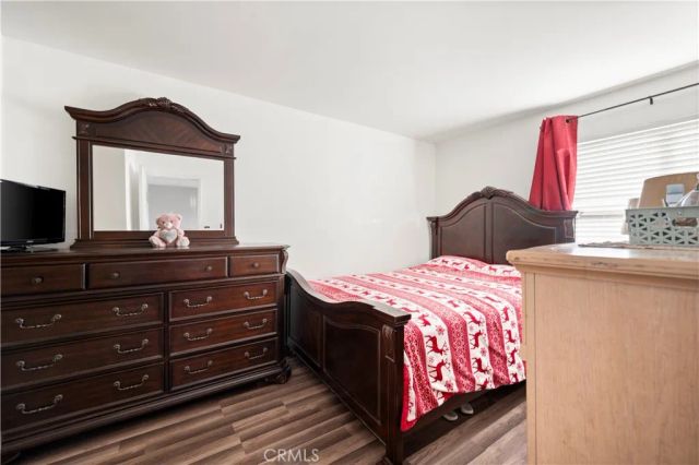 21800 Schoenborn Street 215, Canoga Park, CA 91304