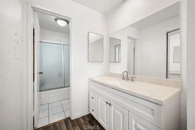 21800 Schoenborn Street 215, Canoga Park, CA 91304