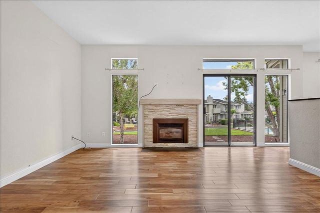 335 Donnas Lane, Hollister, CA 95023