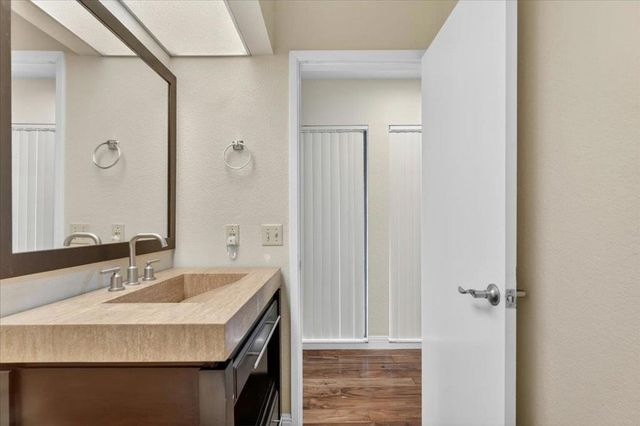 335 Donnas Lane, Hollister, CA 95023
