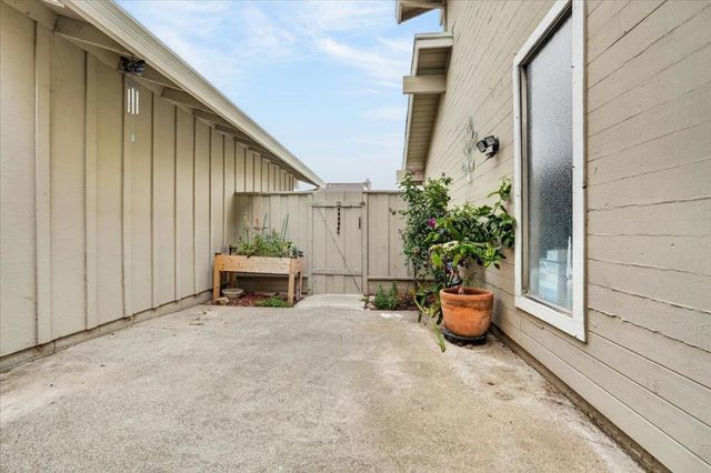 335 Donnas Lane, Hollister, CA 95023