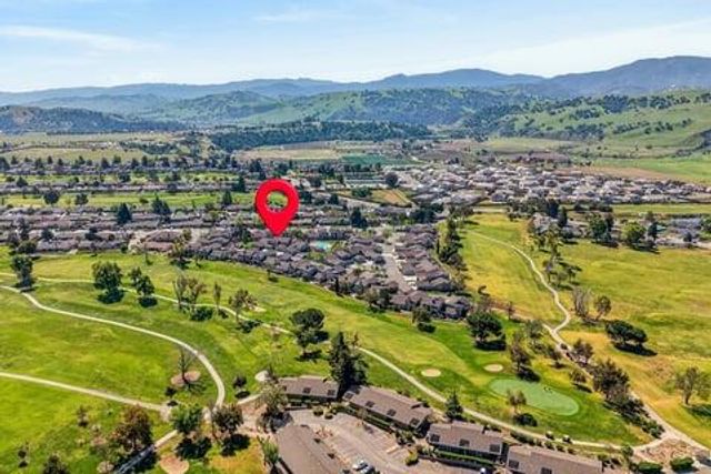 335 Donnas Lane, Hollister, CA 95023