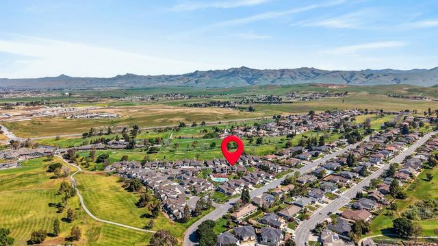 335 Donnas Lane, Hollister, CA 95023