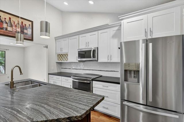 335 Donnas Lane, Hollister, CA 95023
