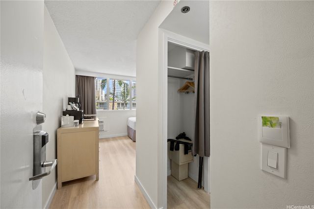 444 Kanekapolei Street 201, Honolulu, HI 96815