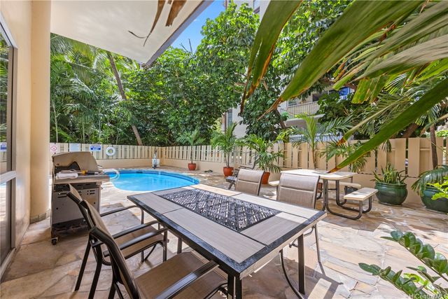 444 Kanekapolei Street 201, Honolulu, HI 96815