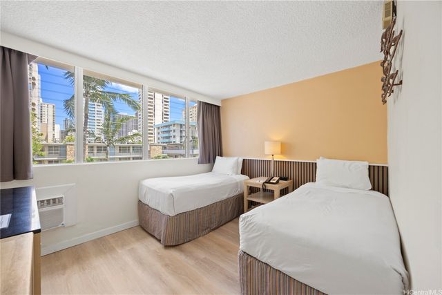 444 Kanekapolei Street 201, Honolulu, HI 96815