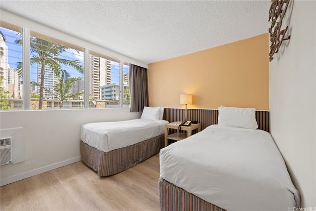 444 Kanekapolei Street 201, Honolulu, HI 96815