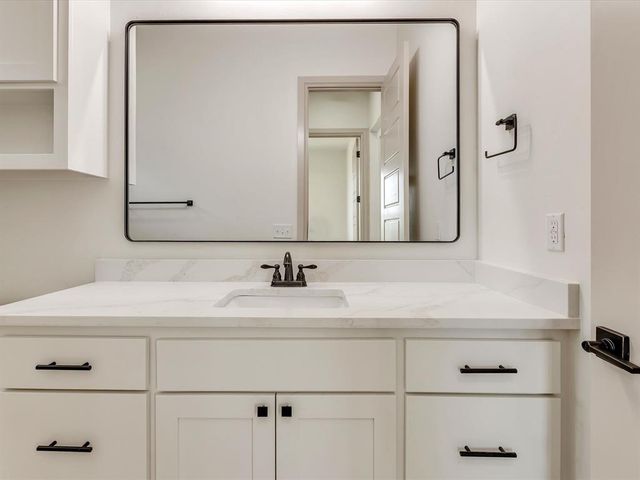 3548 Paso Robles, Edmond, OK 73034