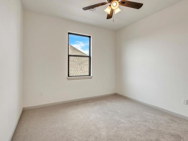 3548 Paso Robles, Edmond, OK 73034