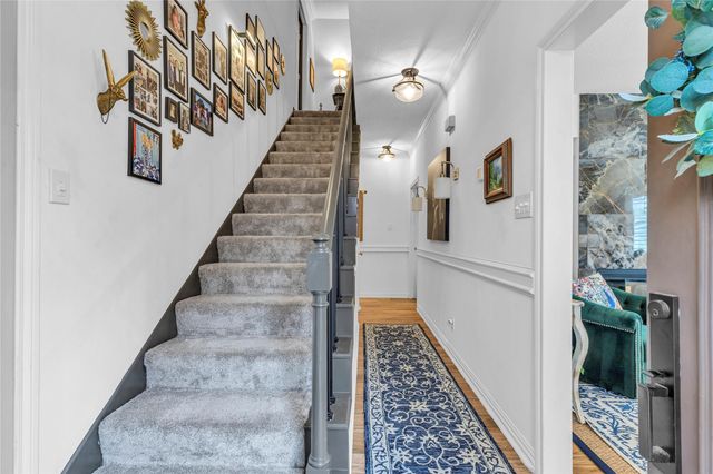 7631 Ameswood Road, Houston, TX 77095