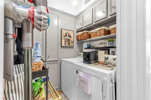 7631 Ameswood Road, Houston, TX 77095