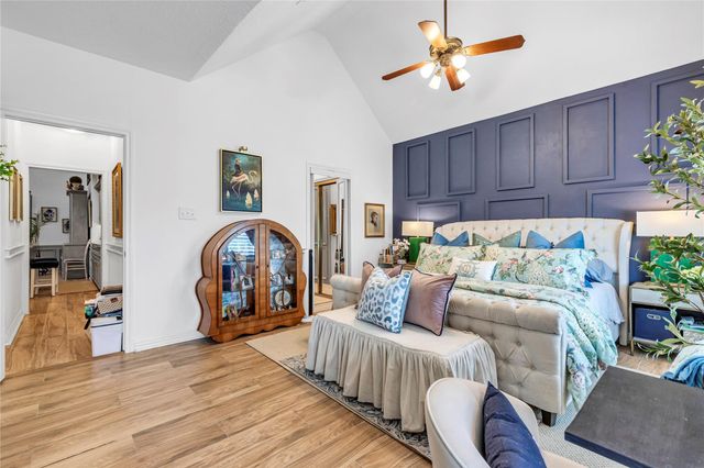 7631 Ameswood Road, Houston, TX 77095