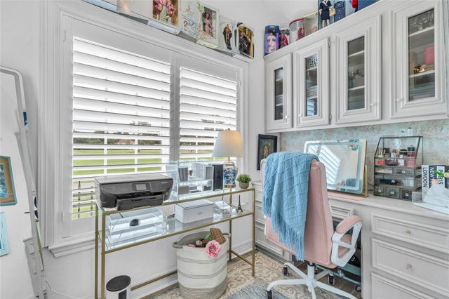 7631 Ameswood Road, Houston, TX 77095
