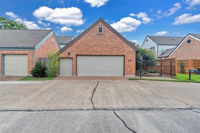 7631 Ameswood Road, Houston, TX 77095