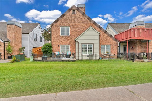 7631 Ameswood Road, Houston, TX 77095