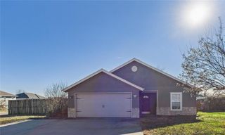 1405 7th St Terrace, Knob Noster, MO 65336