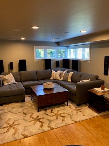 604 N Pine Street, Mount Prospect, IL 60056