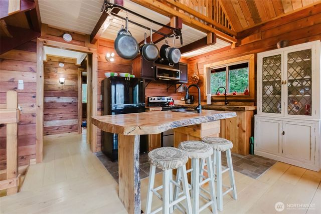 62 Southridge Drive, Belfair, WA 98528