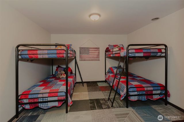 62 Southridge Drive, Belfair, WA 98528