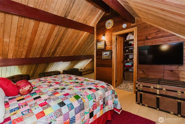 62 Southridge Drive, Belfair, WA 98528