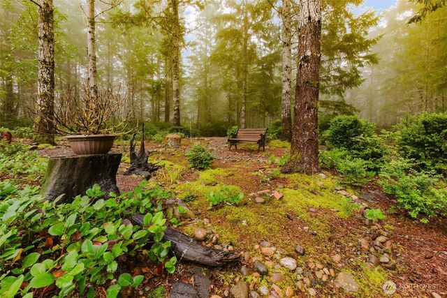 62 Southridge Drive, Belfair, WA 98528