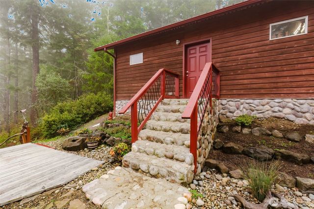 62 Southridge Drive, Belfair, WA 98528