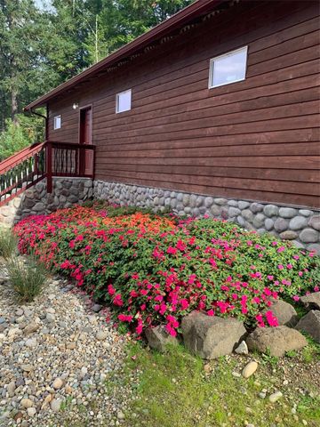 62 Southridge Drive, Belfair, WA 98528