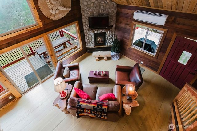 62 Southridge Drive, Belfair, WA 98528