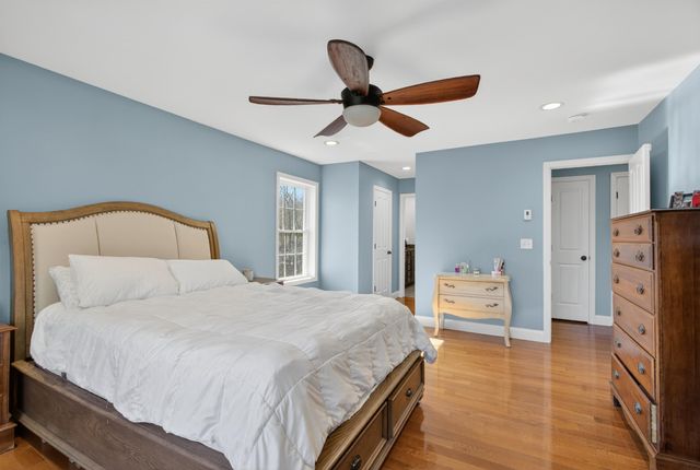 6 Pond Street, Newton, NH 03858