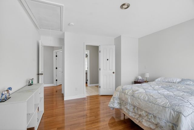 6 Pond Street, Newton, NH 03858