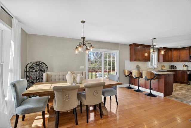 6 Pond Street, Newton, NH 03858