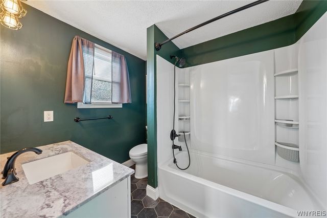 101 Hillpine Road, Cheektowaga, NY 14227