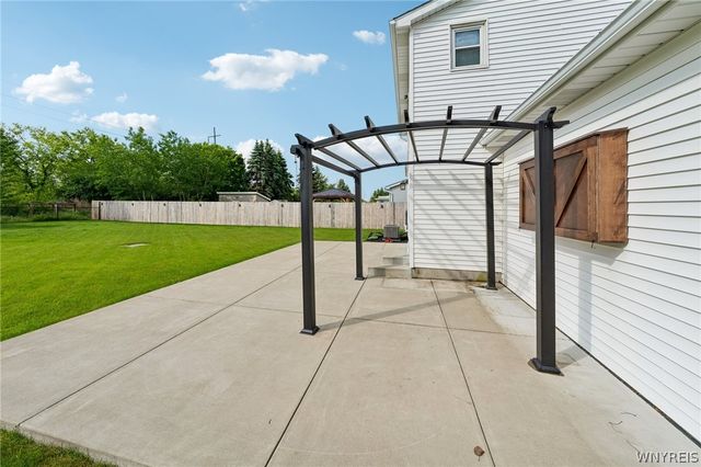 101 Hillpine Road, Cheektowaga, NY 14227