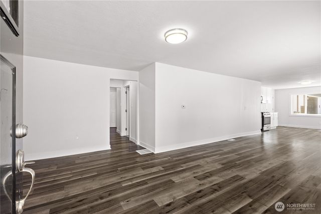 8823 S Yakima Avenue, Tacoma, WA 98444