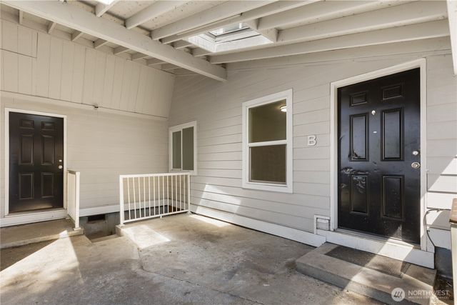 8823 S Yakima Avenue, Tacoma, WA 98444
