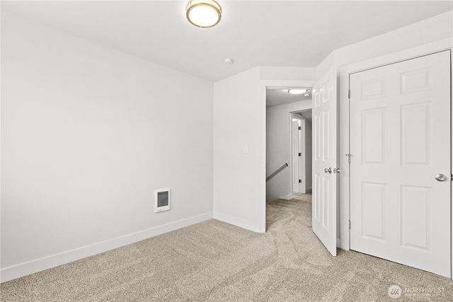 8823 S Yakima Avenue, Tacoma, WA 98444