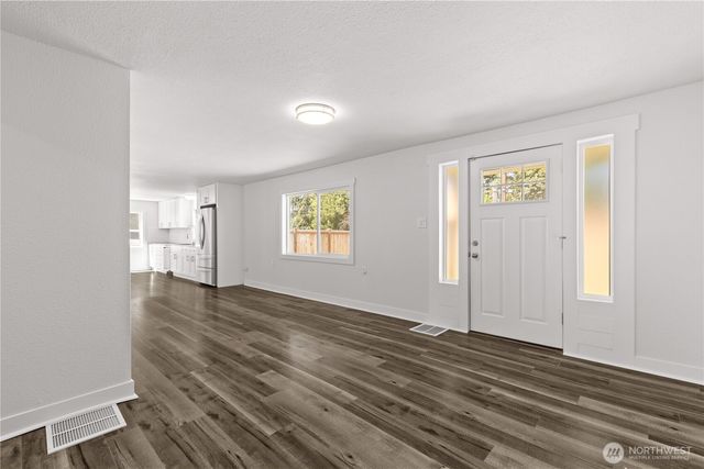 8823 S Yakima Avenue, Tacoma, WA 98444