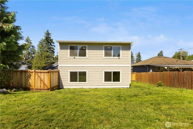8823 S Yakima Avenue, Tacoma, WA 98444