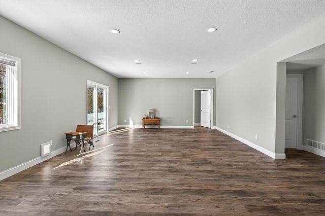 17141 Jackson Trail, Lakeville, MN 55044