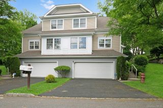 81 Hillcrest Lane, Peekskill, NY 10566
