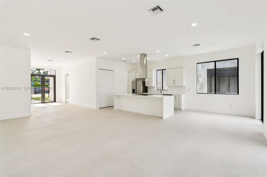1521 SW 40th Terrace, Fort Lauderdale, FL 33317