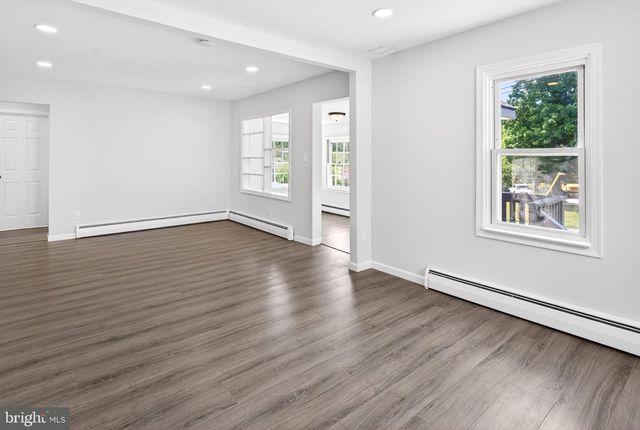 9081 DUMHART RD, Laurel, MD 20723
