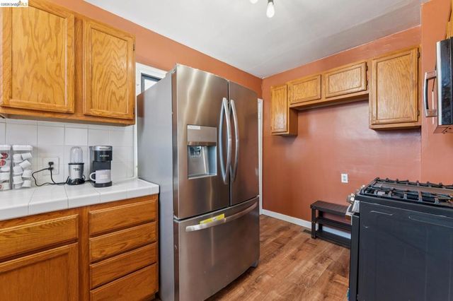 6019 Brann St, Oakland, CA 94605