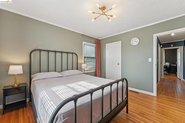 6019 Brann St, Oakland, CA 94605