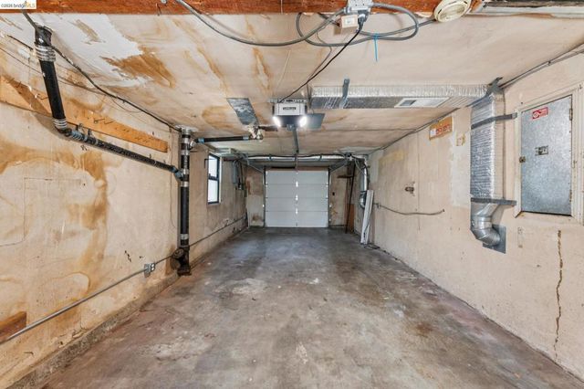 6019 Brann St, Oakland, CA 94605