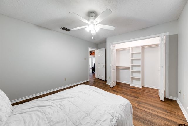 312 Southhill Rd, Palestine, TX 75801