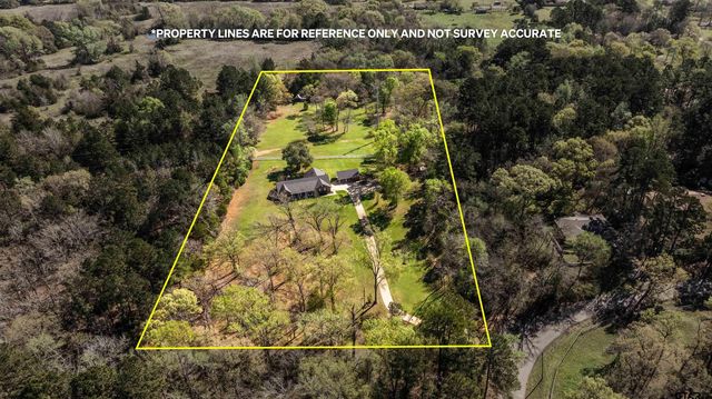 312 Southhill Rd, Palestine, TX 75801